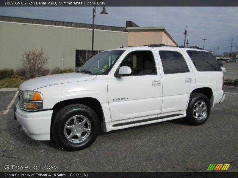 Summit White / Stone Gray 2002 GMC Yukon Denali AWD