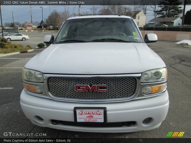 Summit White / Stone Gray 2002 GMC Yukon Denali AWD