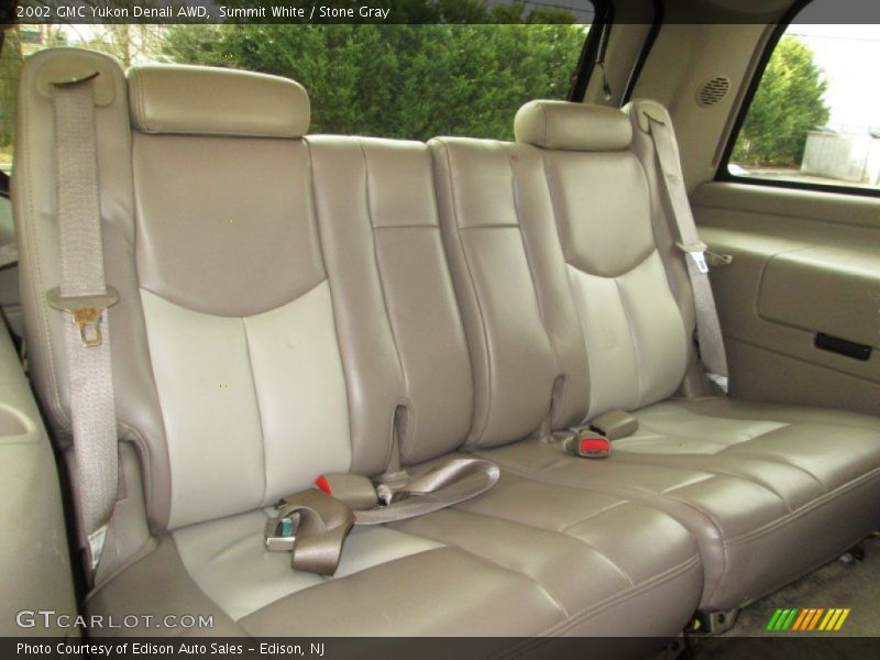Summit White / Stone Gray 2002 GMC Yukon Denali AWD