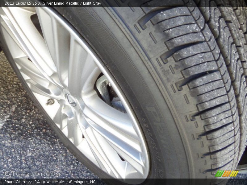 Silver Lining Metallic / Light Gray 2013 Lexus ES 350
