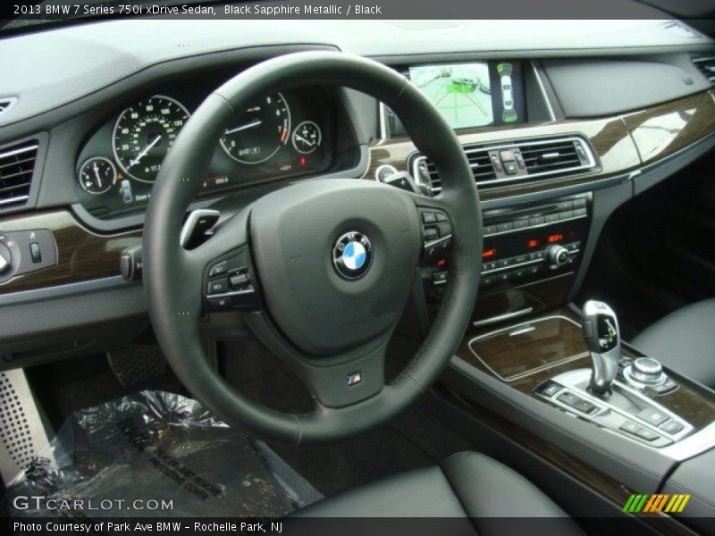 Dashboard of 2013 7 Series 750i xDrive Sedan
