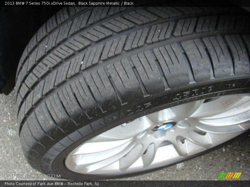 Black Sapphire Metallic / Black 2013 BMW 7 Series 750i xDrive Sedan