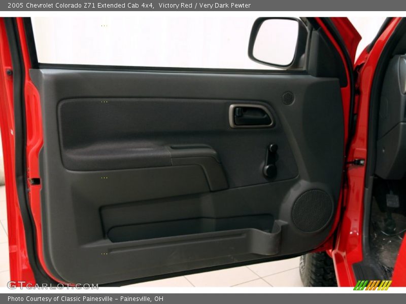 Door Panel of 2005 Colorado Z71 Extended Cab 4x4