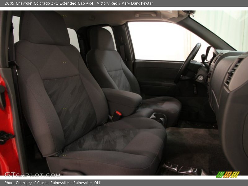 Victory Red / Very Dark Pewter 2005 Chevrolet Colorado Z71 Extended Cab 4x4