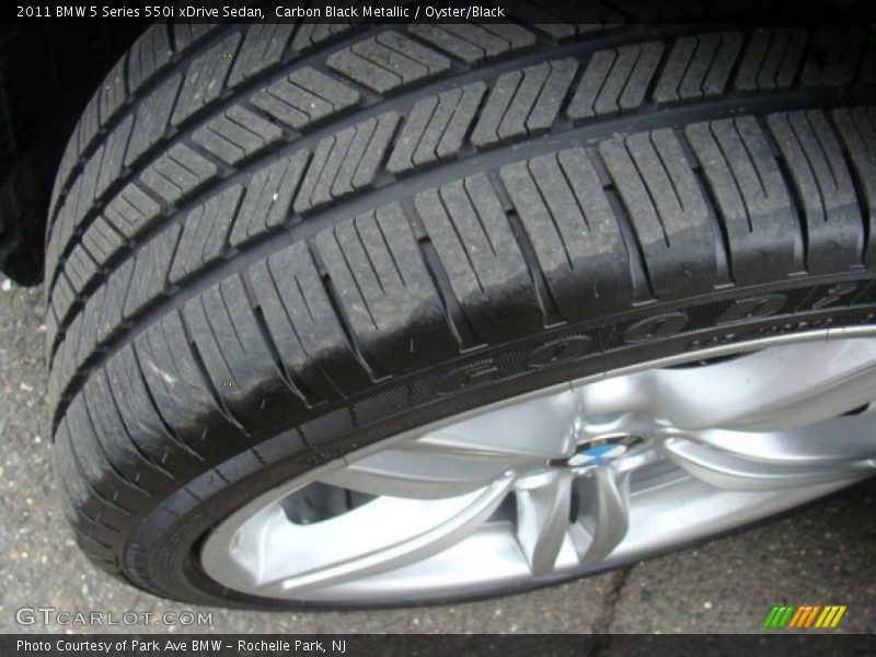 Carbon Black Metallic / Oyster/Black 2011 BMW 5 Series 550i xDrive Sedan