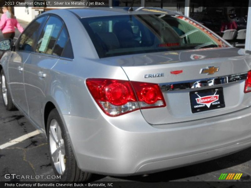 Silver Ice Metallic / Jet Black 2013 Chevrolet Cruze LT