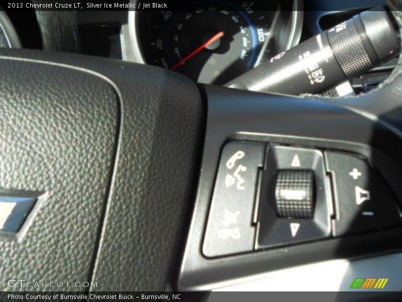 Silver Ice Metallic / Jet Black 2013 Chevrolet Cruze LT
