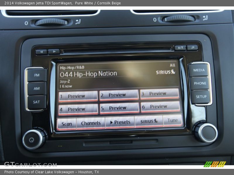 Controls of 2014 Jetta TDI SportWagen