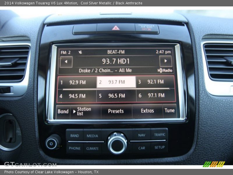 Cool Silver Metallic / Black Anthracite 2014 Volkswagen Touareg V6 Lux 4Motion