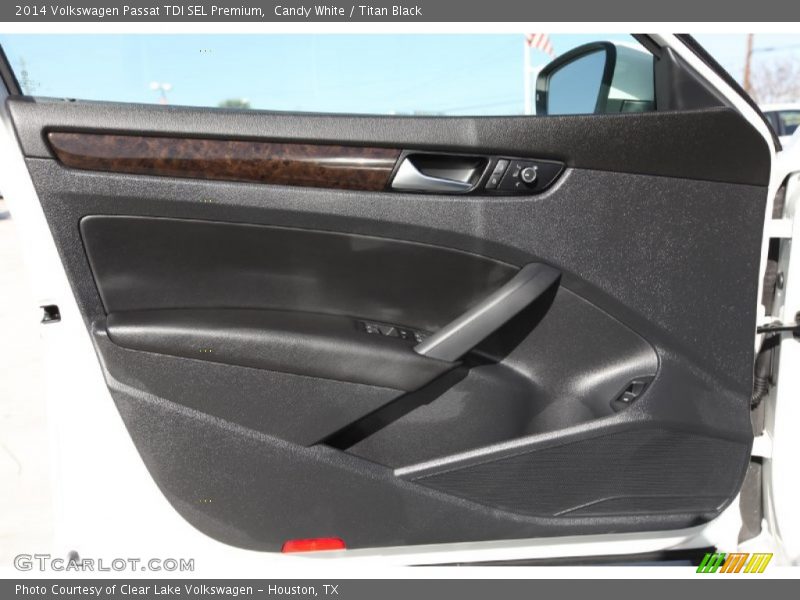 Candy White / Titan Black 2014 Volkswagen Passat TDI SEL Premium