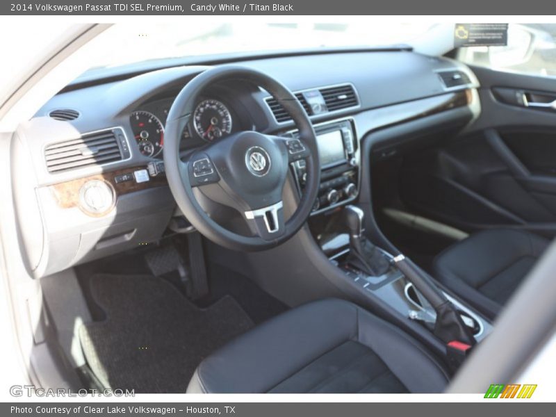 Candy White / Titan Black 2014 Volkswagen Passat TDI SEL Premium