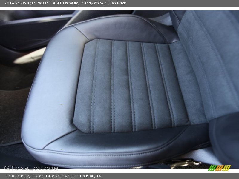 Candy White / Titan Black 2014 Volkswagen Passat TDI SEL Premium