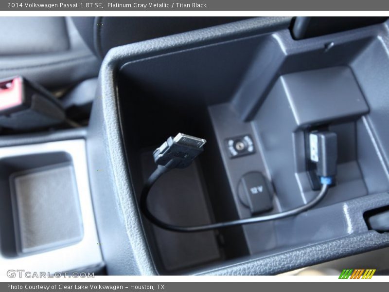 Platinum Gray Metallic / Titan Black 2014 Volkswagen Passat 1.8T SE