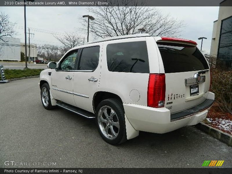 White Diamond / Ebony 2010 Cadillac Escalade Luxury AWD