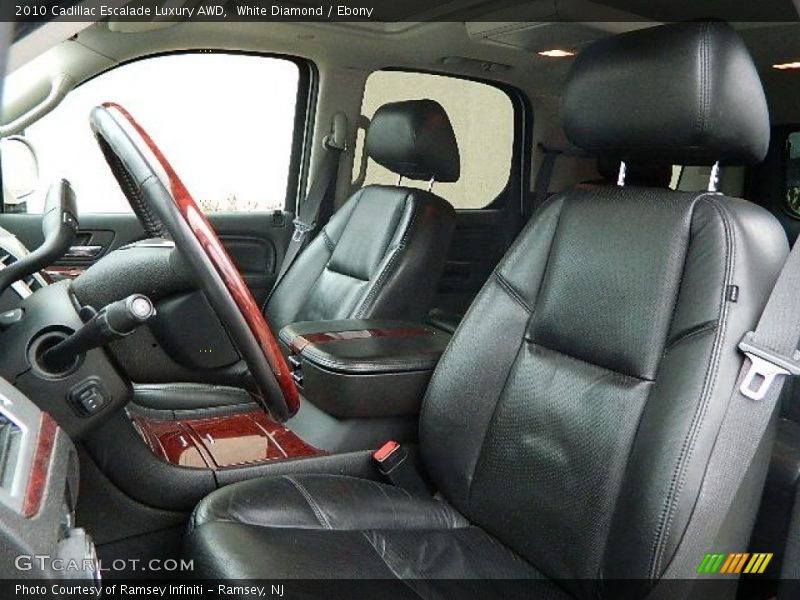 White Diamond / Ebony 2010 Cadillac Escalade Luxury AWD