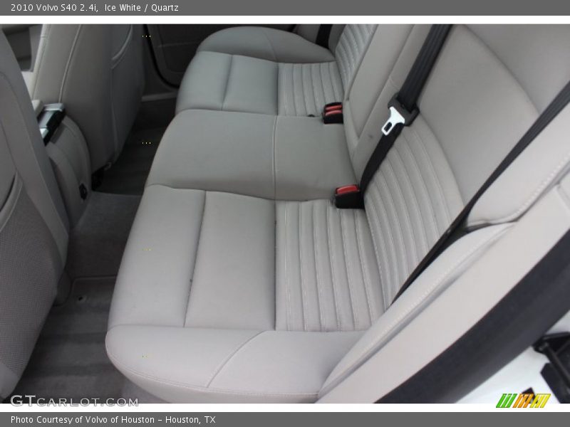 Ice White / Quartz 2010 Volvo S40 2.4i