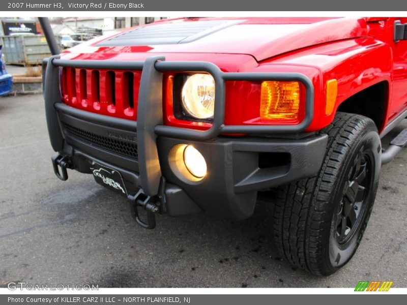 Victory Red / Ebony Black 2007 Hummer H3