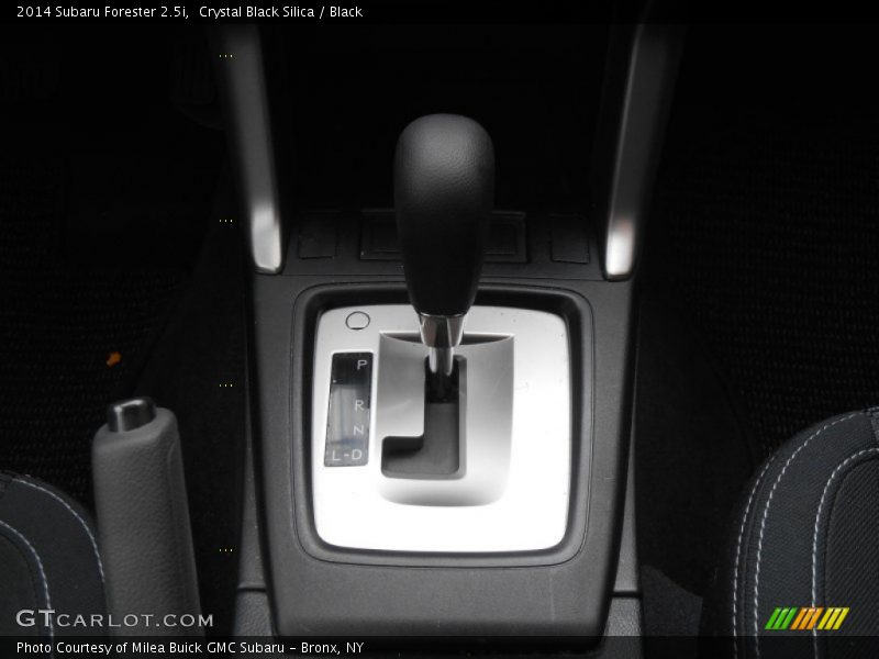 Crystal Black Silica / Black 2014 Subaru Forester 2.5i