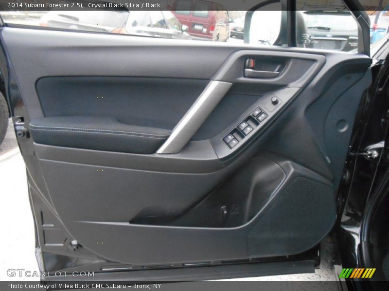 Crystal Black Silica / Black 2014 Subaru Forester 2.5i