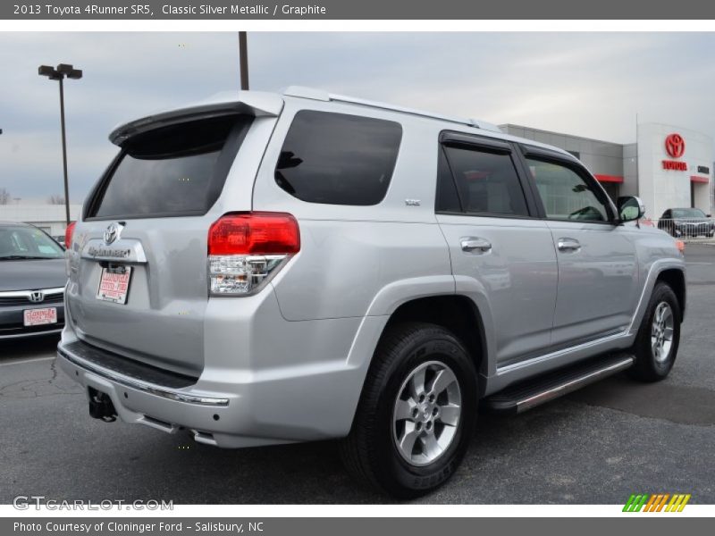 Classic Silver Metallic / Graphite 2013 Toyota 4Runner SR5