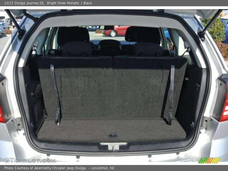 Bright Silver Metallic / Black 2013 Dodge Journey SE