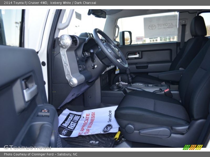 Iceberg White / Dark Charcoal 2014 Toyota FJ Cruiser 4WD