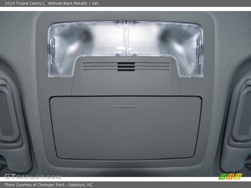 Attitude Black Metallic / Ash 2014 Toyota Camry L