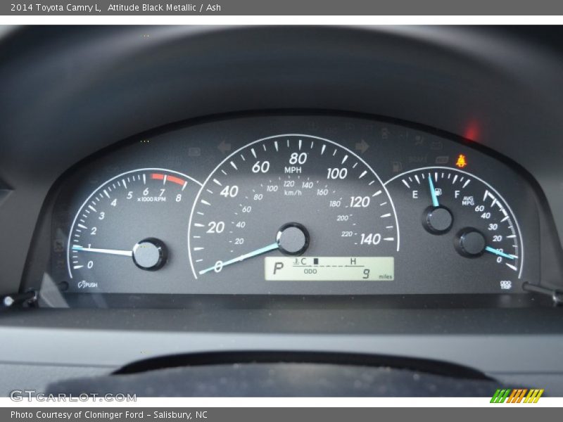 Attitude Black Metallic / Ash 2014 Toyota Camry L