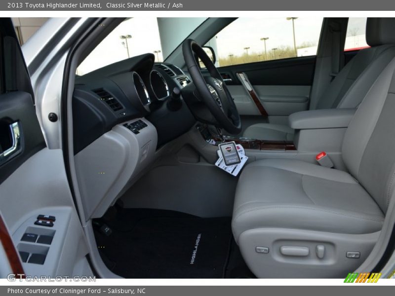 Classic Silver Metallic / Ash 2013 Toyota Highlander Limited
