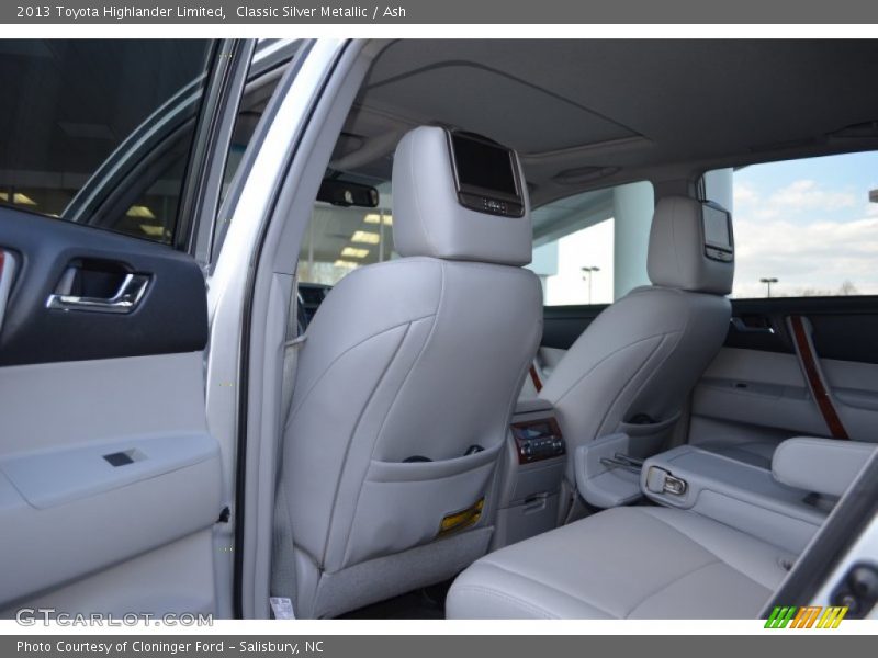 Classic Silver Metallic / Ash 2013 Toyota Highlander Limited