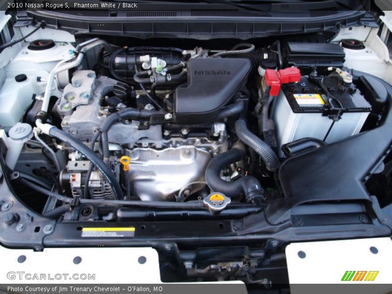 Phantom White / Black 2010 Nissan Rogue S