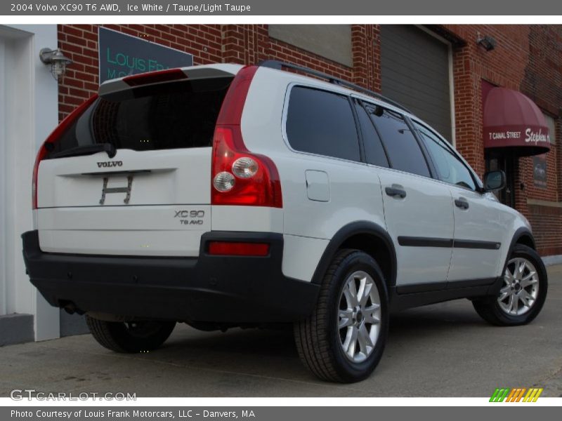 Ice White / Taupe/Light Taupe 2004 Volvo XC90 T6 AWD