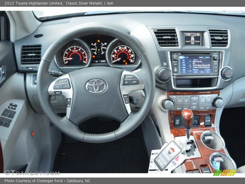 Classic Silver Metallic / Ash 2013 Toyota Highlander Limited