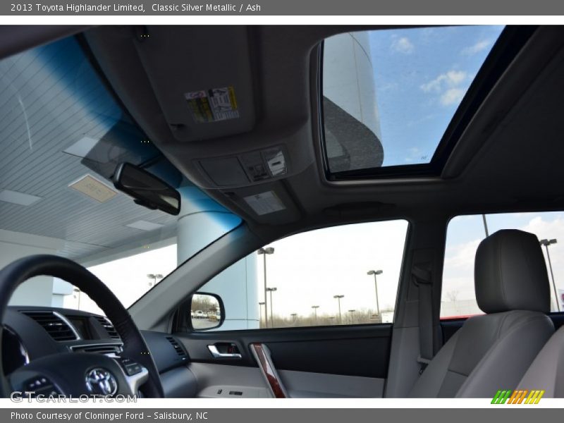 Classic Silver Metallic / Ash 2013 Toyota Highlander Limited