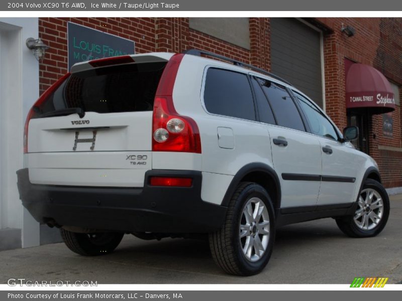 Ice White / Taupe/Light Taupe 2004 Volvo XC90 T6 AWD