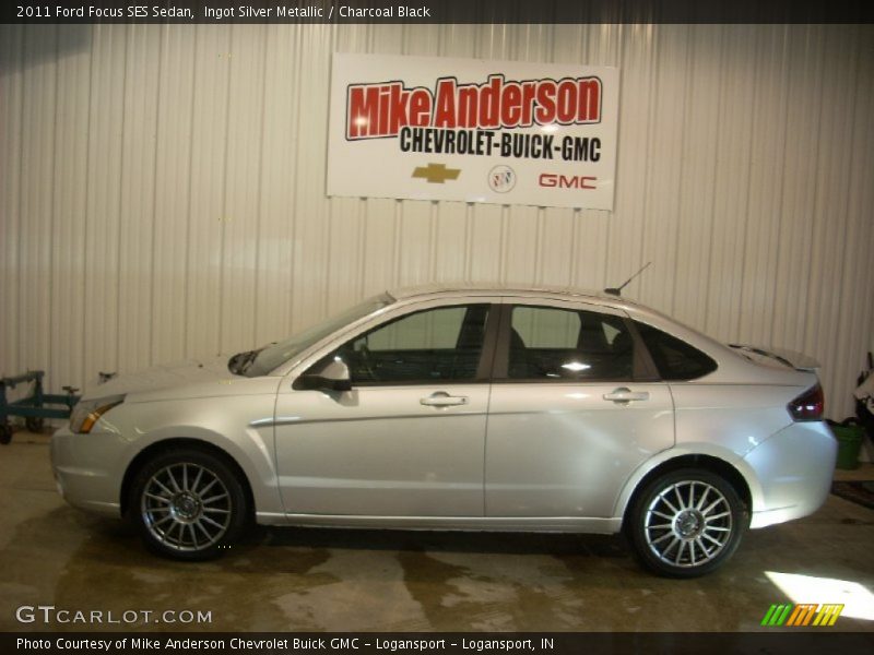 Ingot Silver Metallic / Charcoal Black 2011 Ford Focus SES Sedan