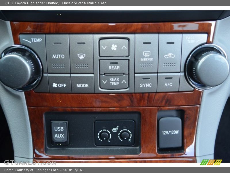 Classic Silver Metallic / Ash 2013 Toyota Highlander Limited