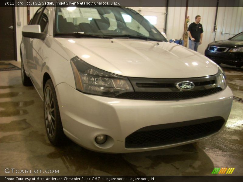 Ingot Silver Metallic / Charcoal Black 2011 Ford Focus SES Sedan