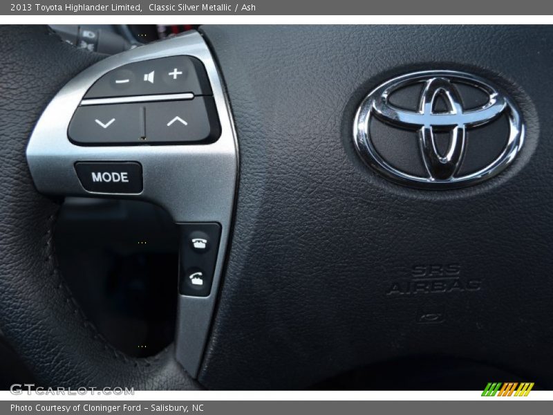 Classic Silver Metallic / Ash 2013 Toyota Highlander Limited