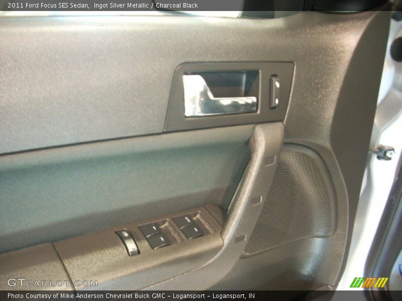 Ingot Silver Metallic / Charcoal Black 2011 Ford Focus SES Sedan