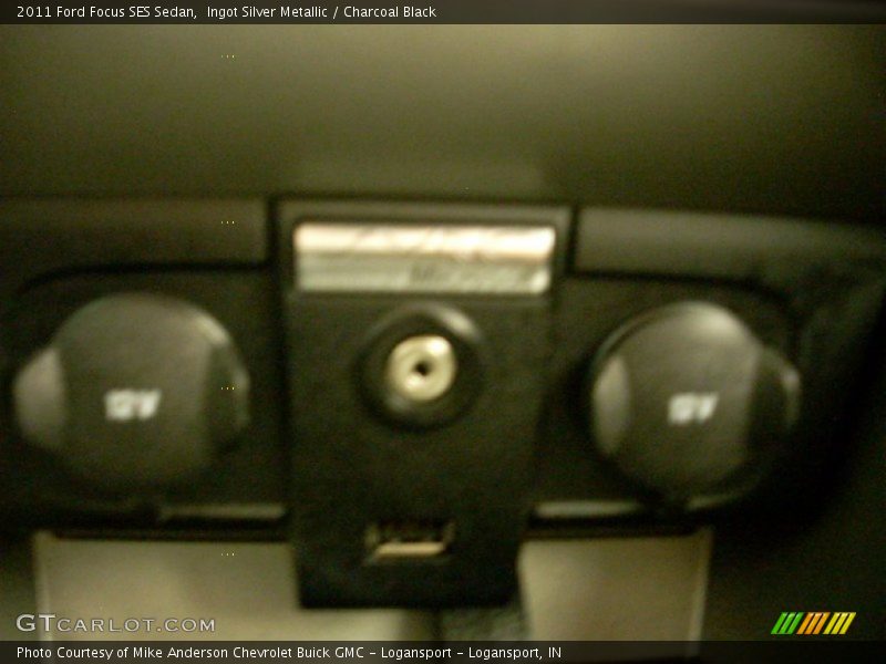 Ingot Silver Metallic / Charcoal Black 2011 Ford Focus SES Sedan