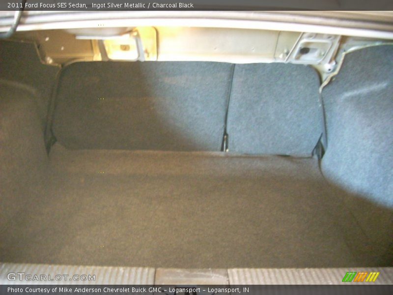 Ingot Silver Metallic / Charcoal Black 2011 Ford Focus SES Sedan