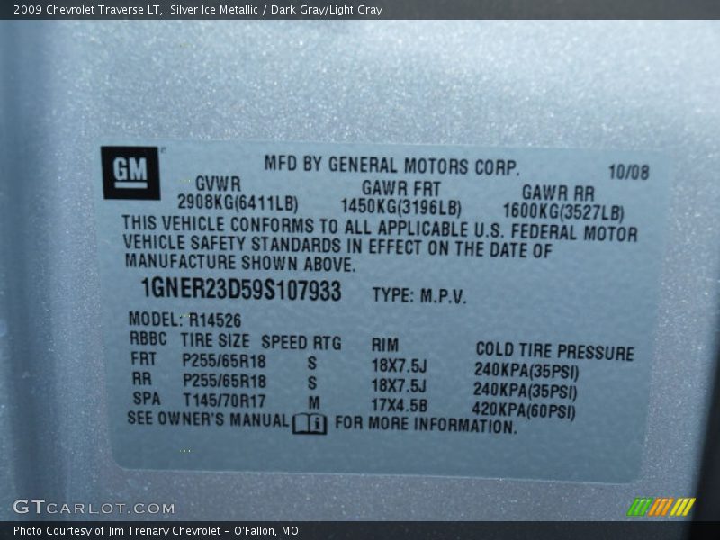 Silver Ice Metallic / Dark Gray/Light Gray 2009 Chevrolet Traverse LT