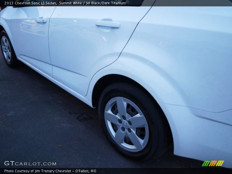 Summit White / Jet Black/Dark Titanium 2013 Chevrolet Sonic LS Sedan