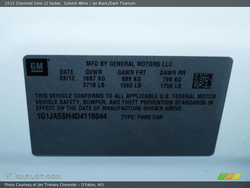 Summit White / Jet Black/Dark Titanium 2013 Chevrolet Sonic LS Sedan