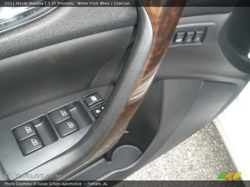 Winter Frost White / Charcoal 2011 Nissan Maxima 3.5 SV Premium