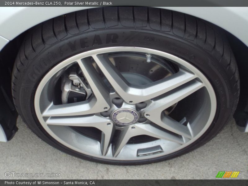 Polar Silver Metallic / Black 2014 Mercedes-Benz CLA 250