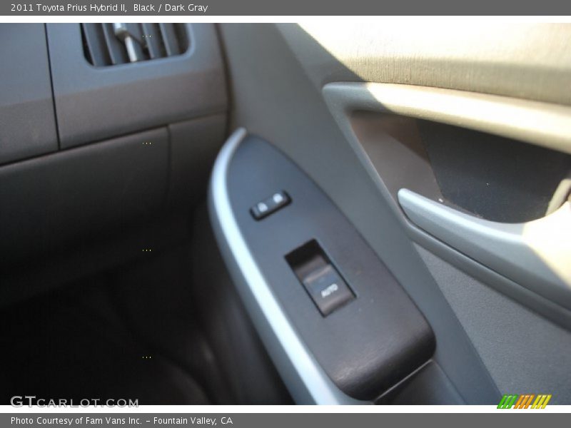 Black / Dark Gray 2011 Toyota Prius Hybrid II