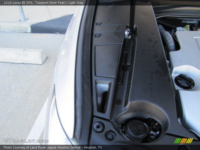 Tungsten Silver Pearl / Light Gray 2010 Lexus ES 350