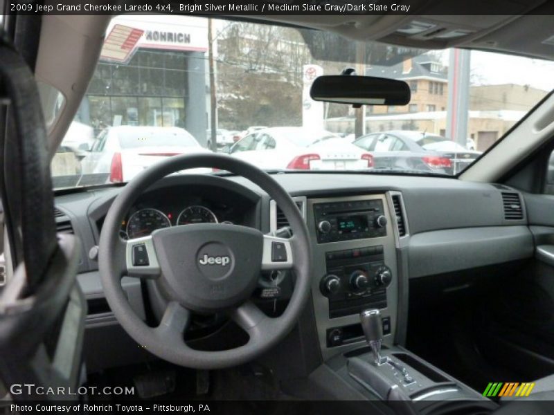 Bright Silver Metallic / Medium Slate Gray/Dark Slate Gray 2009 Jeep Grand Cherokee Laredo 4x4